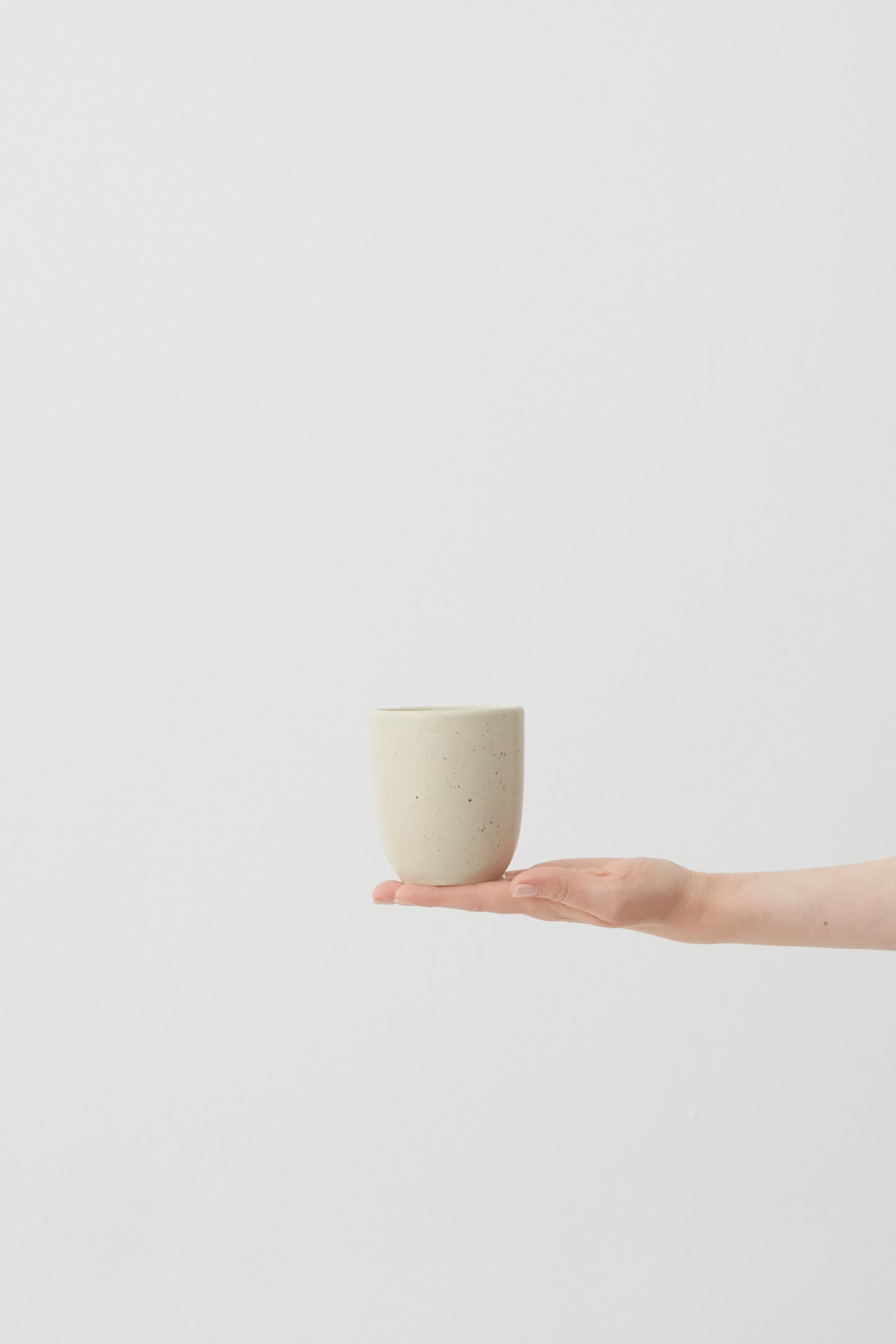 IRIS MUG A 330 ML