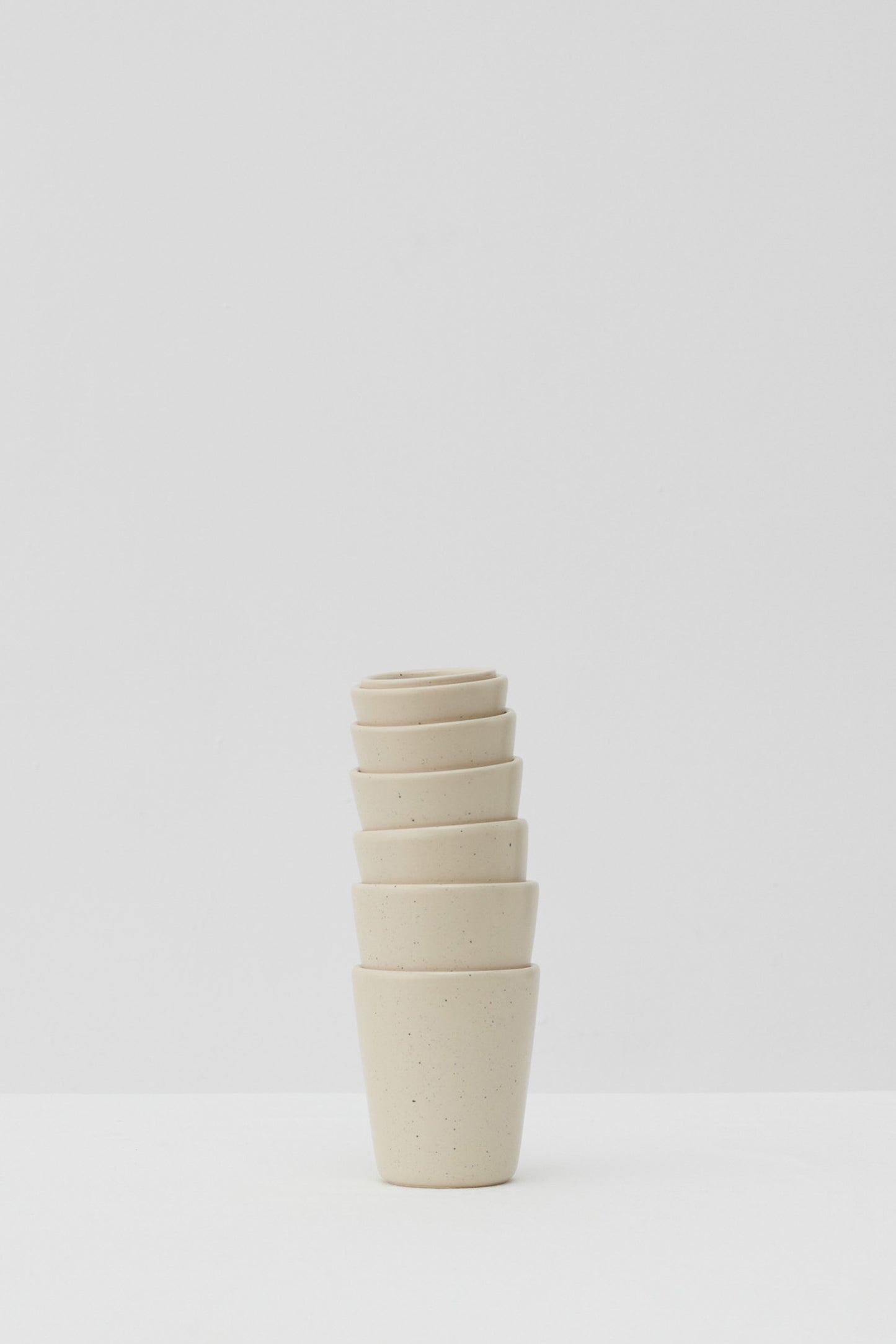 IRIS MUG B 250 ML